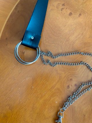 Cinturón ajustable alternativo con cadena
