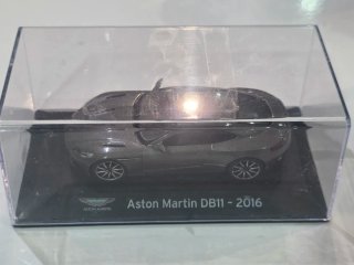 Coche miniatura Aston Martin DB11 2016