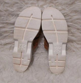 Chanclas de piel con plataforma