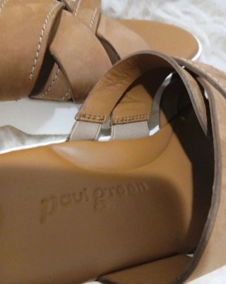 Chanclas de piel con plataforma