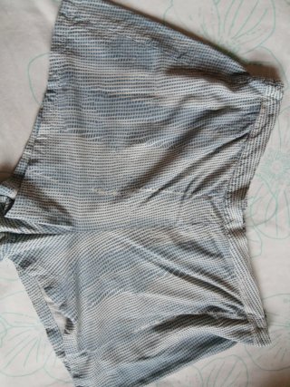 Short fluido turquesa