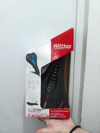 Sillín Wittkop Medicus Airflow Negro