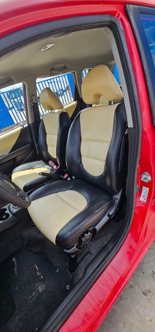 Honda Jazz 1.3i 83Cv