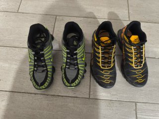 2 pares zapatillas ( marca blanca )