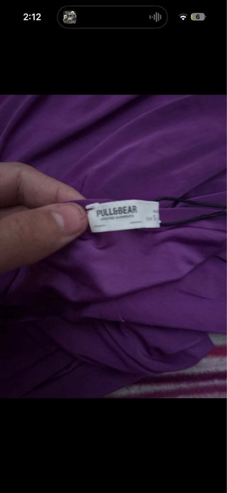 Vestido largo morado con abertura