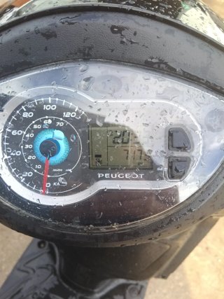 Peugeot Tweet 125cc Scooter - 7.400km