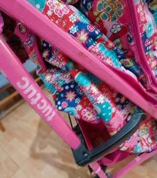 Silla de paseo Tuc Tuc rosa estampado