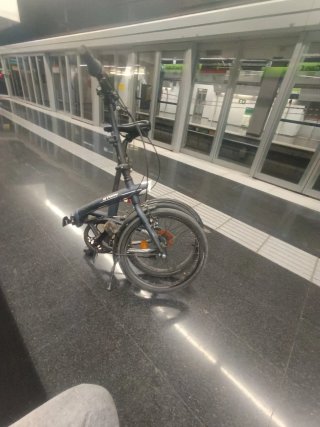Bicicleta plegable BTWIN negra