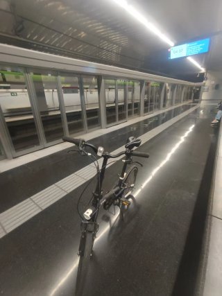 Bicicleta plegable BTWIN negra
