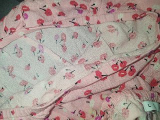 Blusa rosa con estampado floral