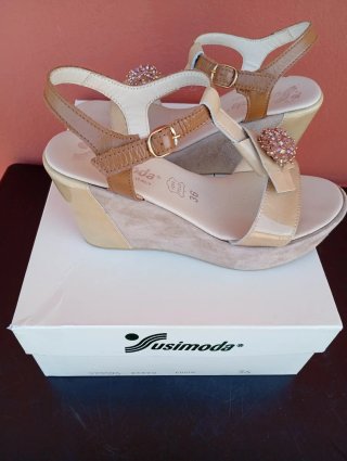 Sandali donna Susimoda usati una volta