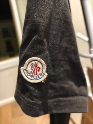 Camiseta Moncler Negra Logo Pixelado Talla M