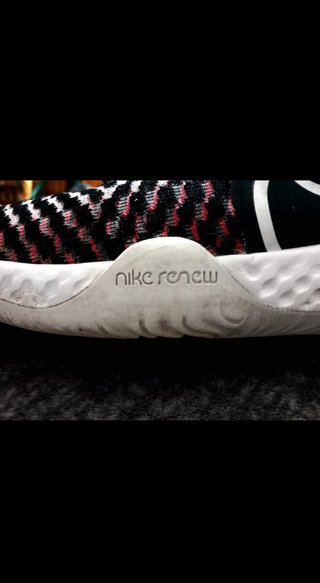Zapatillas Nike Baloncesto Rojas y Negras
