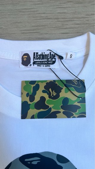 Camiseta BAPE Gris y Blanca Talla S
