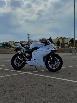 Yamaha YZF R125 2016