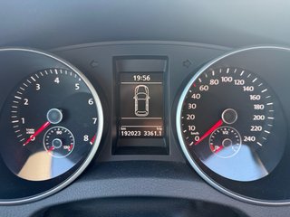 Volkswagen Golf 6 IMPECABLE 2011