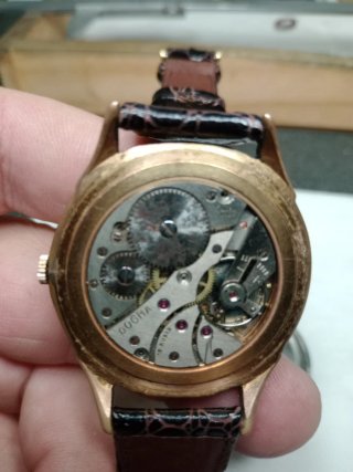 Reloj de cuerda vintage