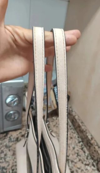 Bolso shopper Guess beige