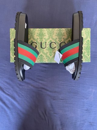 Chanclas Gucci Talla 41 Negras y Verdes
