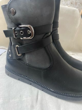 Botines negros mujer