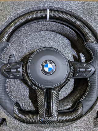 Volante BMW M Performance Carbono Branco