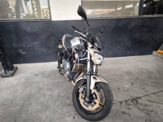 Kawasaki A2 , ABS, Naked Negra y Plateada