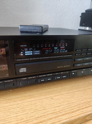 Reproductor CD LUXMAN D-105u Válvulas Híbrido