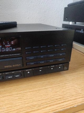 Reproductor CD LUXMAN D-105u Válvulas Híbrido
