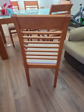 Mesa de comedor con 6 sillas