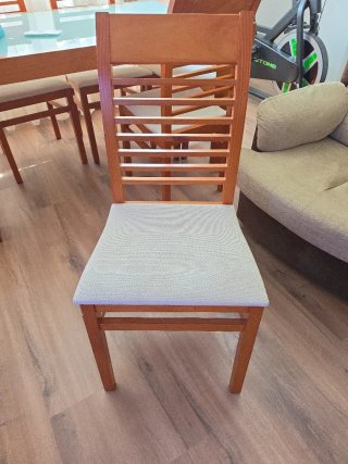 Mesa de comedor con 6 sillas