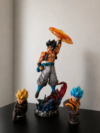 Figura Gogeta 47 cm