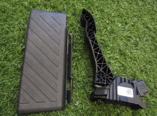 Pedal volkswagen 5q1723503h 5q1864777 tiguan 93880