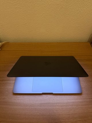 MacBook Pro 13” Plata