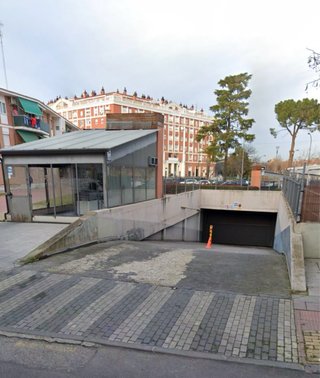 Se alquila plaza de garaje