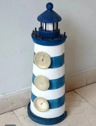 Faro Decorativo con 3 Termómetros,reloj y  llavero