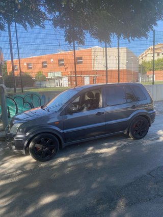 Ford Fusion 2004