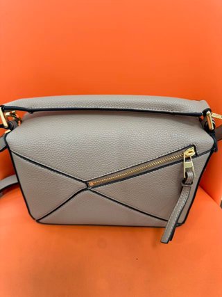 Bolso Loewe Puzzle Beige Piel