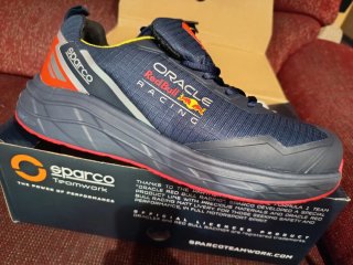 Botas de trabajo Sparco azules y rojas