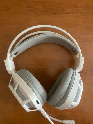Cascos Gaming Krom