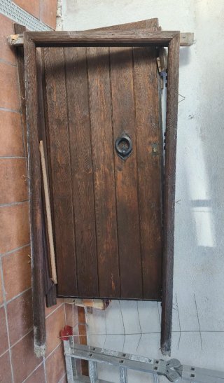 Puerta de madera antigua