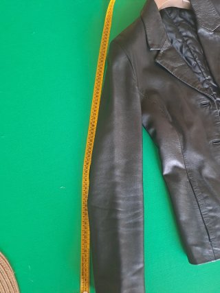 Giacca in pelle nera