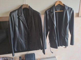 Giacca in pelle nera