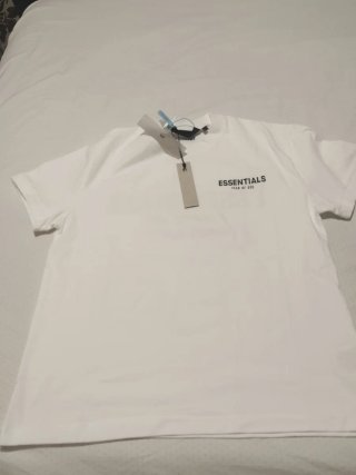 Camiseta Essentials Fear of God Talla S