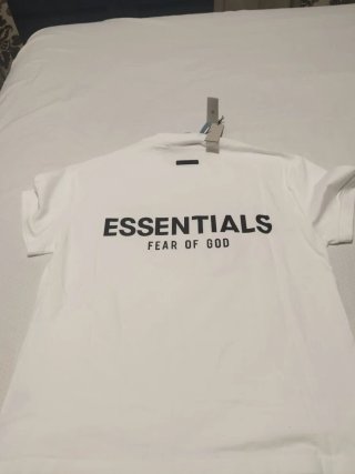 Camiseta Essentials Fear of God Talla S