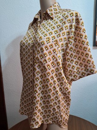 Camisa estampada chica