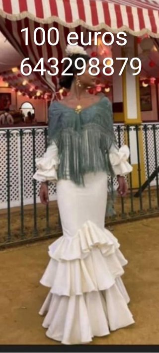 Traje de flamenca veige