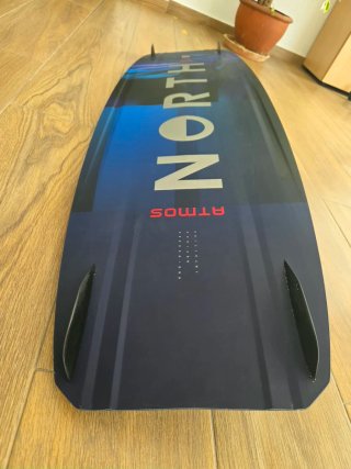 Tabla Kitesurf North Atmos 2025