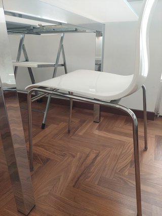 Tavolo vetro allungabile con 4 sedie