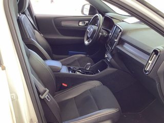 Volvo XC40 2.0 D3 150cv R-Design 2WD
