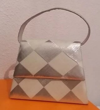 Bolso fiesta plata 18x14cms
